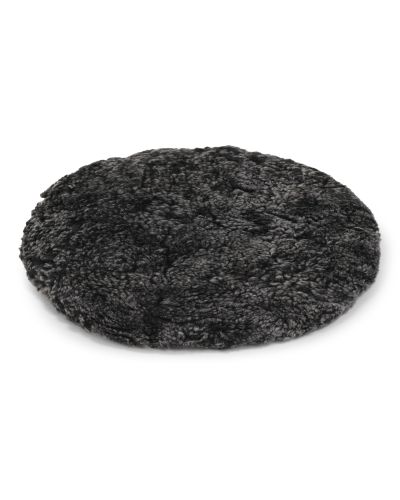Curly pad mörkgrå - rund stolsdyna med stoppning i lockigt fårskinn