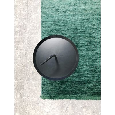 Drama handloom verdant green - handvävd matta med lugg
